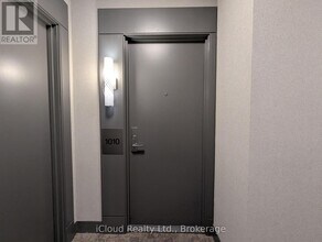 90 Absolute Ave in Mississauga, ON - Building Photo - Building Photo