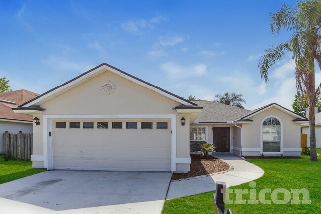 property at 1552 Glen View St