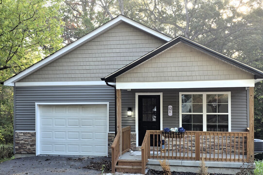 12 New Sugar Creek Rd in Fenton, MO - Building Photo