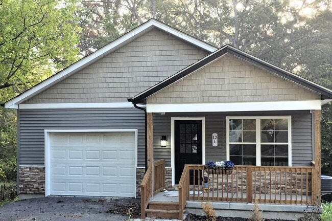 property at 12 New Sugar Creek Rd