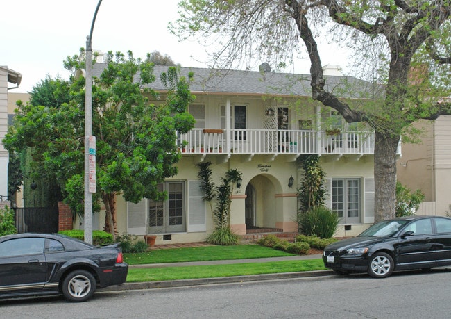 140 S Camden Dr in Beverly Hills, CA - Building Photo - Building Photo