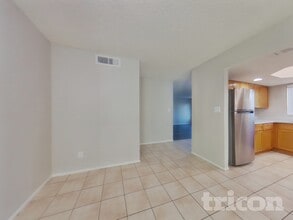 11219 N 51st Dr in Glendale, AZ - Building Photo - Building Photo