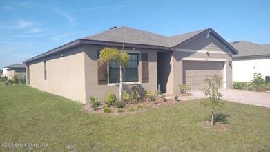 7144 Topaz Dr in Grant Valkaria, FL - Building Photo - Building Photo