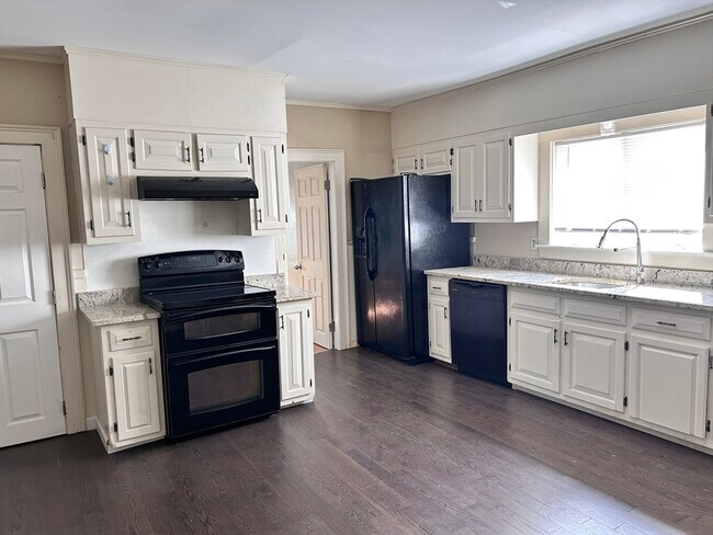 26 West St in Fitchburg, MA - Building Photo - Building Photo