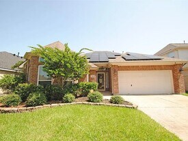 910 Allisa St in Stafford, TX - Building Photo
