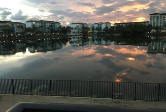 4640 NW 84th Ave, Unit 15 in Doral, FL - Building Photo - Building Photo