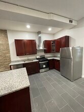 3345 N Clark St in Chicago, IL - Building Photo - Building Photo