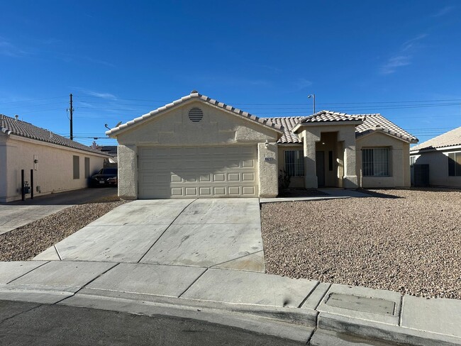 4023 Beauty Secret Dr in North Las Vegas, NV - Building Photo - Building Photo