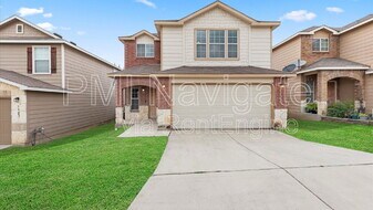 3827 Running Ranch in San Antonio, TX - Building Photo
