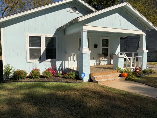 property at 276 W Pine Ave