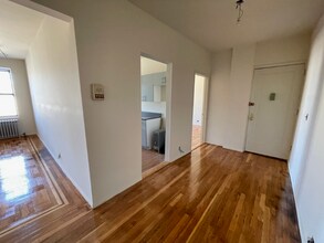 2310 Kingsbridge Ave in Bronx, NY - Building Photo - Building Photo