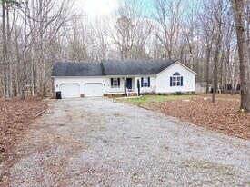 608 Bayleaf Cir in Clayton, NC - Building Photo