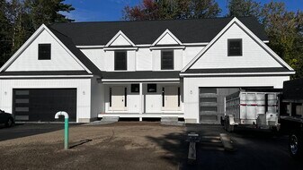 5 Indian Valley Rd, Unit B in Pelham, NH - Building Photo