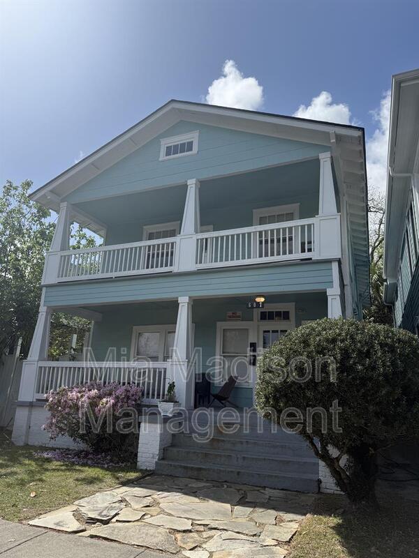 property at 607 W 44th St