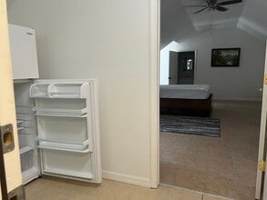 2540 Greenwood Dr, Unit Upstairs in Kissimmee, FL - Building Photo - Building Photo