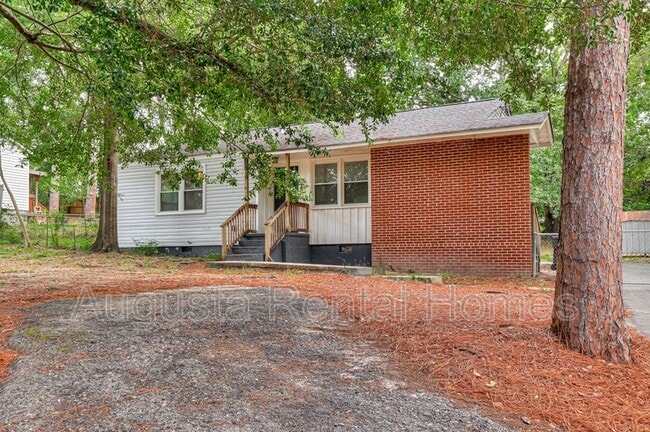 property at 2832 Cornelia Rd