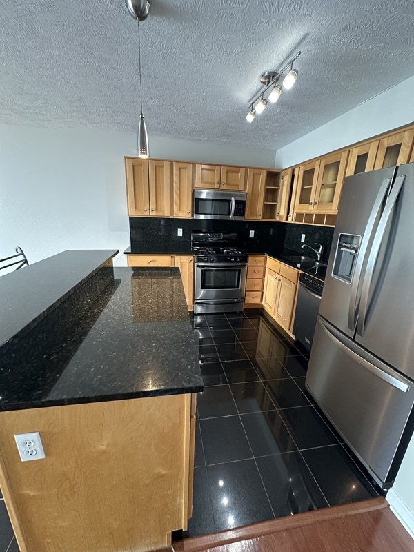 2222 Detroit Ave in Cleveland, OH - Building Photo - Building Photo