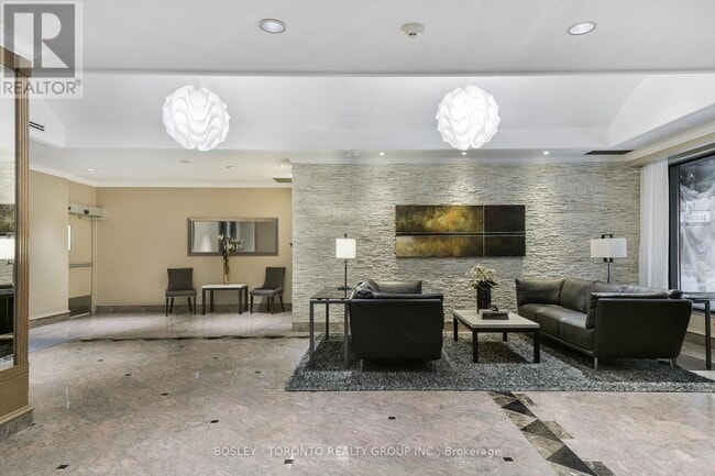 45 Carlton St. in Toronto, ON - Building Photo - Building Photo