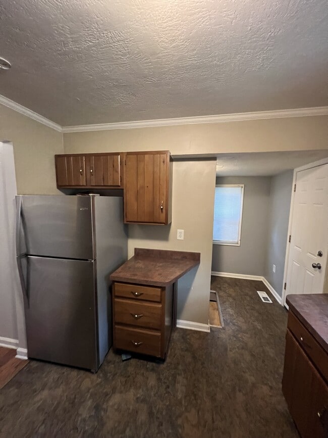 1216 Bensch St in Lansing, MI - Building Photo - Building Photo
