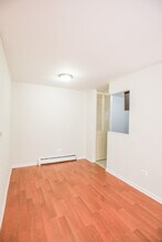 1064 W Catalpa Ave, Unit #208 in Chicago, IL - Foto de edificio - Building Photo