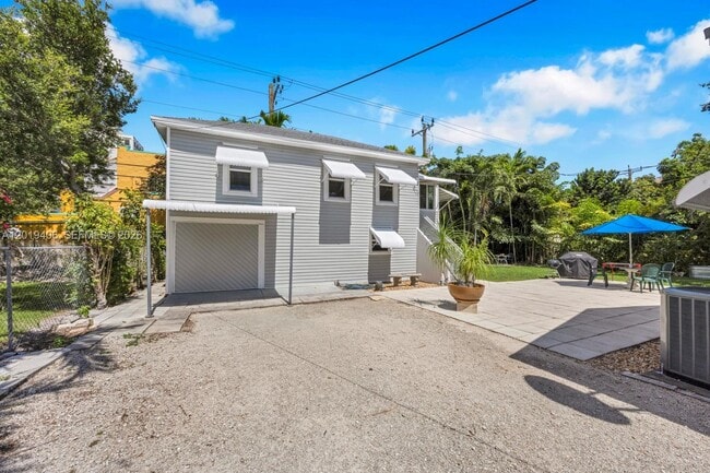 property at 1351 SW 40th Ave