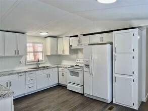 20517 N Navasota St in New Caney, TX - Building Photo - Building Photo