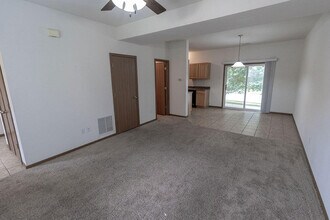 1613 Citadel Dr in Columbia, MO - Building Photo - Building Photo