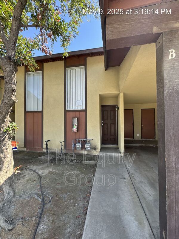 property at 1226 S Santa Fe St