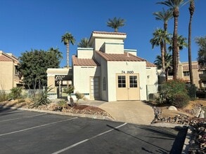 74800 Sheryl Ave, Unit 23 in Palm Desert, CA - Building Photo - Building Photo