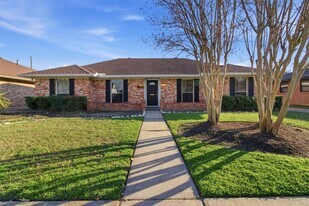 2310 Droxford Dr in Houston, TX - Building Photo