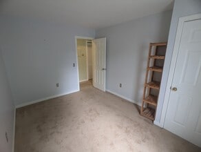 432 South St, Unit B4 in Bennington, VT - Building Photo - Building Photo