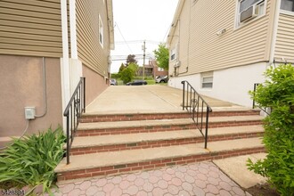 487 MacArthur Ave in Garfield, NJ - Building Photo - Building Photo