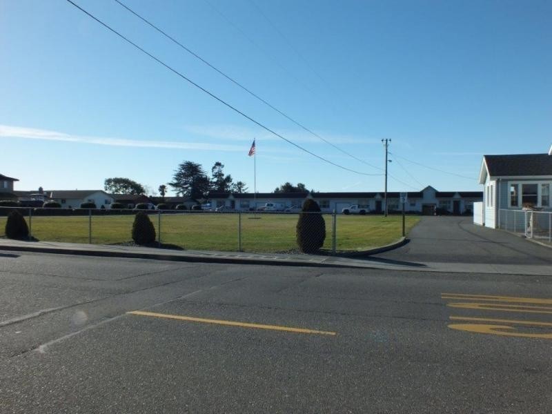 5064 Vance St in Eureka, CA - Foto de edificio