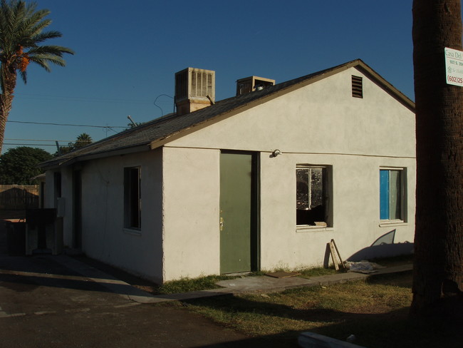 Casa Del Pueblo in Phoenix, AZ - Building Photo - Building Photo