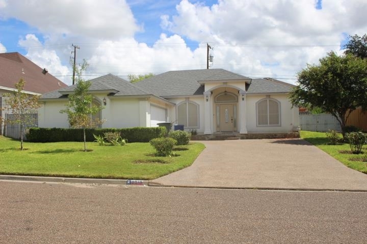 8919 Jennifer Loop in Laredo, TX - Building Photo