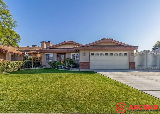 property at 3909 Maris Ct
