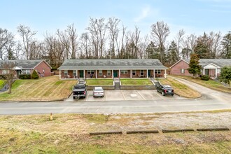 120 Sugar Fork rd in Dandridge, TN - Building Photo - Building Photo