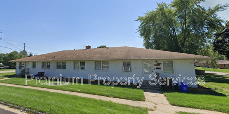 3329 Darwood Dr in Rockford, IL - Building Photo