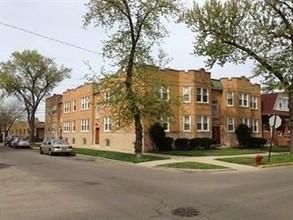 2715-2721 N Leclaire Ave in Chicago, IL - Foto de edificio - Building Photo