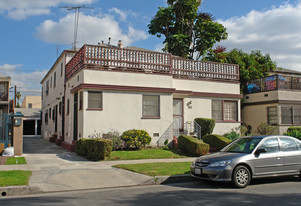 422 N Sierra Bonita Ave Apartments