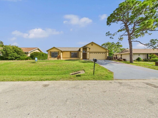 property at 17409 Braddock Rd