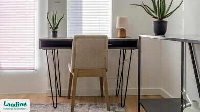 650 N Main St in Fortville, IN - Foto de edificio - Building Photo