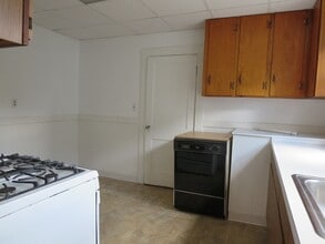 24 Colonial Ave in Newton, MA - Building Photo - Building Photo