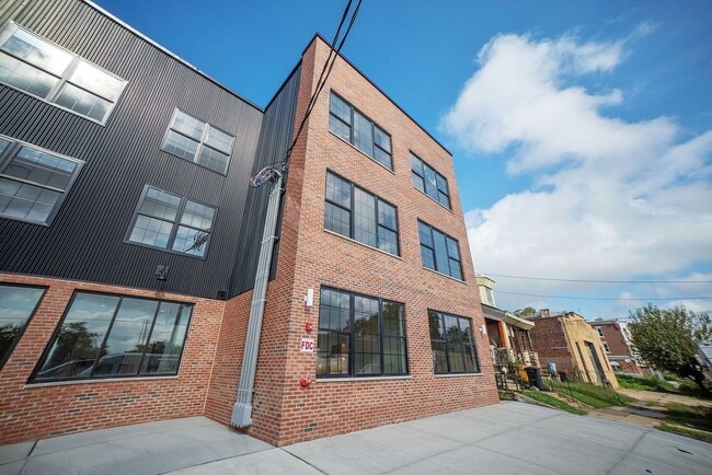 5015 WEST in Philadelphia, PA - Building Photo - Interior Photo