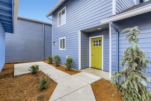 5021 SE Haig St in Portland, OR - Building Photo