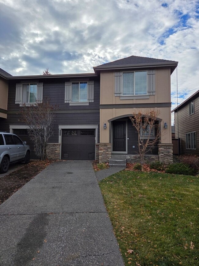 20285 Schaeffer Dr in Bend, OR - Building Photo - Building Photo