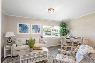50 Community Dr in Debary, FL - Building Photo - Building Photo
