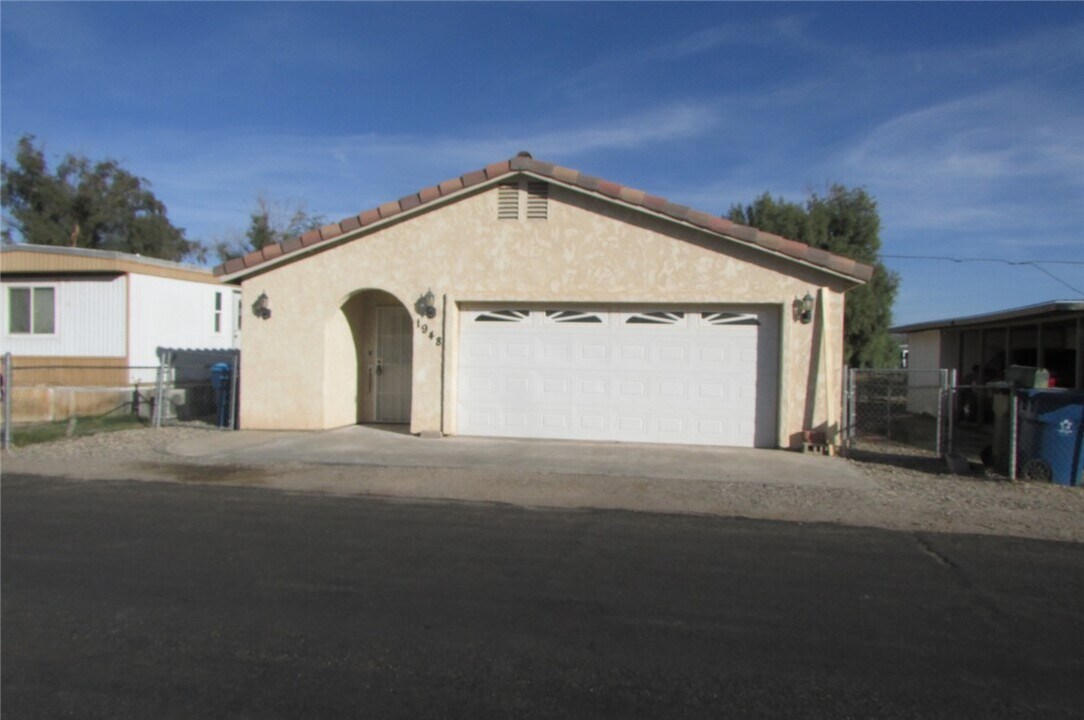 1948 Del Norte Dr in Bullhead City, AZ - Building Photo