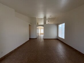 6293 Rustic Haven Ct in Las Vegas, NV - Foto de edificio - Building Photo