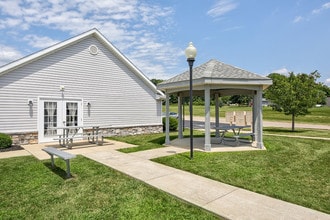 Honeybrook Greene in Utica, OH - Building Photo - Building Photo